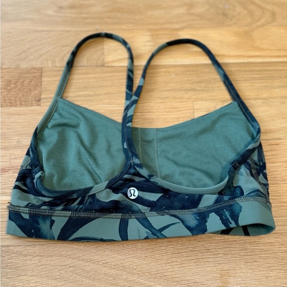 Lululemon Flow Y Nulu sports bra in a green and blue floral or botanical print - Picture 2 of 5